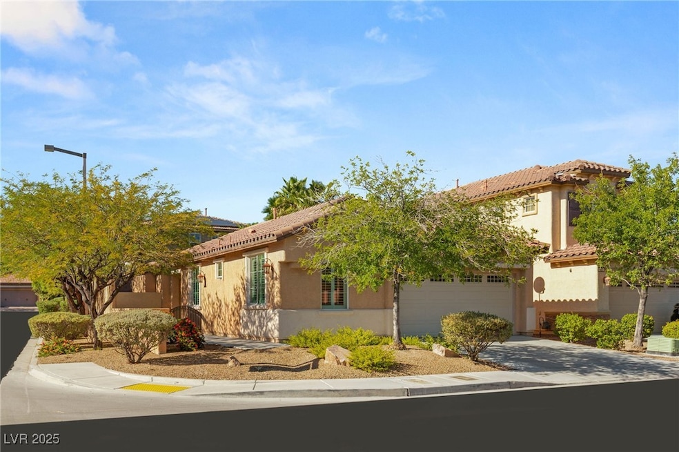 957 Ambrosia Dr, Las Vegas, NV 89138 - photo 1