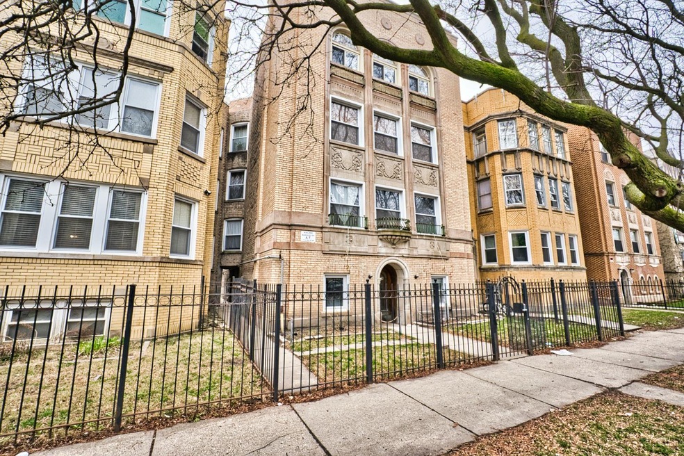 6114 N Washtenaw Ave, Chicago, IL 60659 - photo 1
