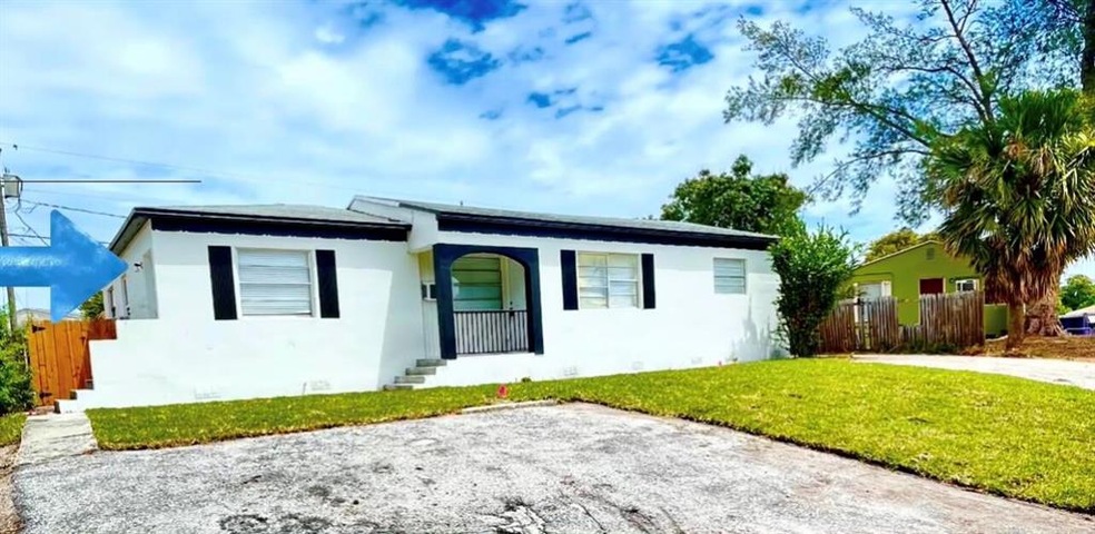 911 42nd St unit 2, West Palm Beach, FL 33407 - photo 1