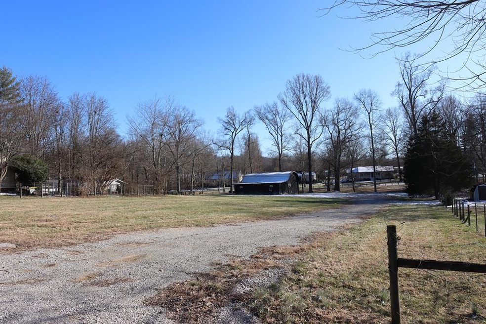 3355 Norfolk Dr, Cookeville, TN 38506 - photo 1