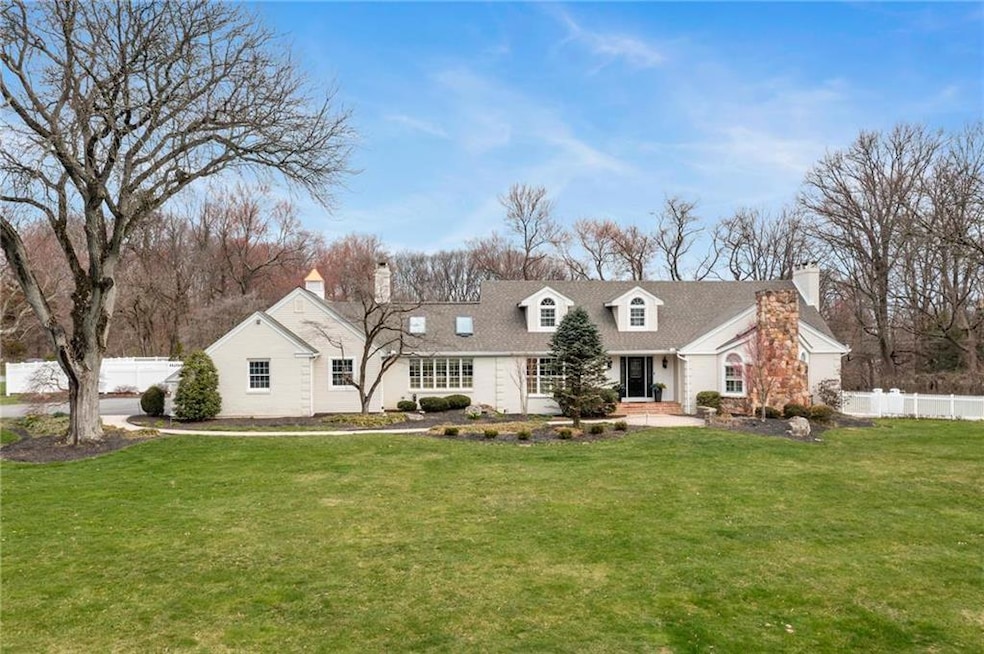 4093 Maulfair Dr, Allentown, PA 18103 - photo 1