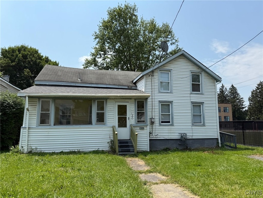 231 N Main St, Oneida, NY 13421 - photo 1