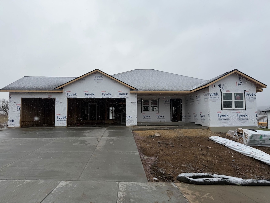 422 Eisenhower St, Baraboo, WI 53913 - photo 1