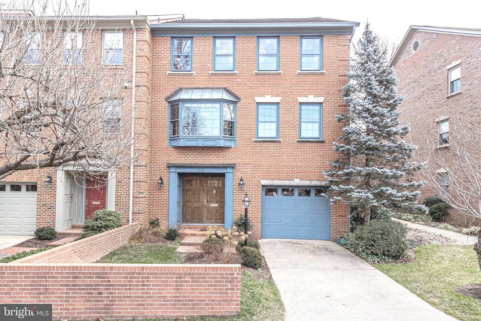 222 Little Falls St, Falls Church, VA 22046 - photo 1