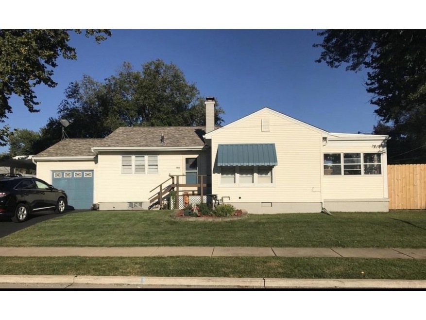 1803 44th St, Rock Island, IL 61201 - photo 1