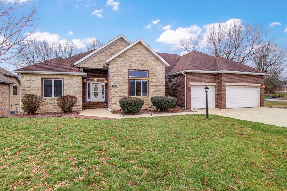 4233 Greenbriar Dr-3