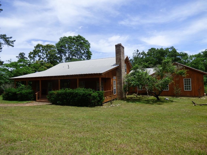 269 Cr 162, Garrison, TX 75946 - photo 1