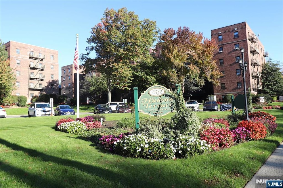 For Rent $2,400/month