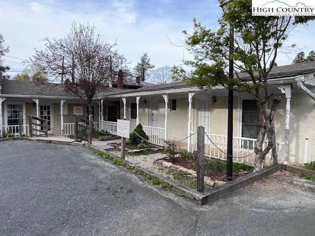 Front Exterior, Units 5&6