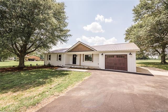 124 Gays Chapel Rd, Statesville, NC 28625 - photo 1