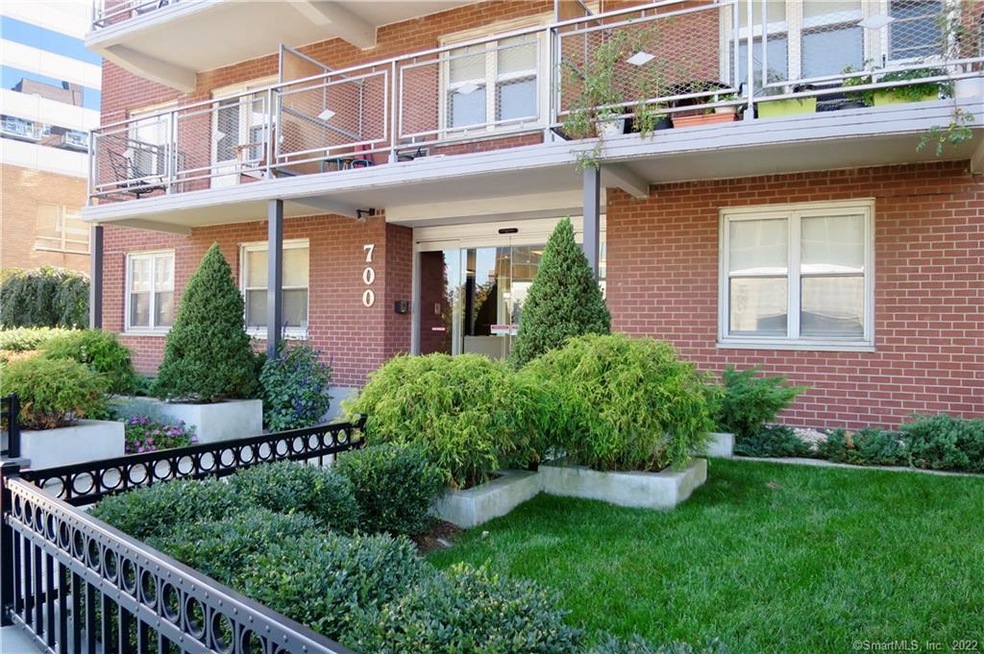 700 Summer St unit 2F, Stamford, CT 06901 - photo 1