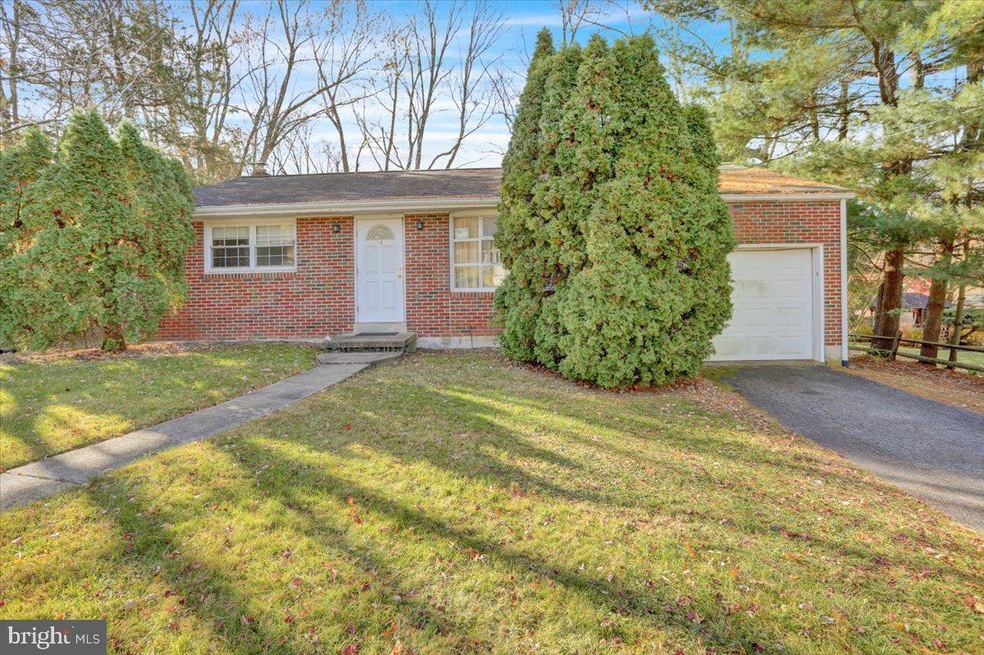 1840 Old Spring Valley Rd, Reading, PA 19604 - photo 1