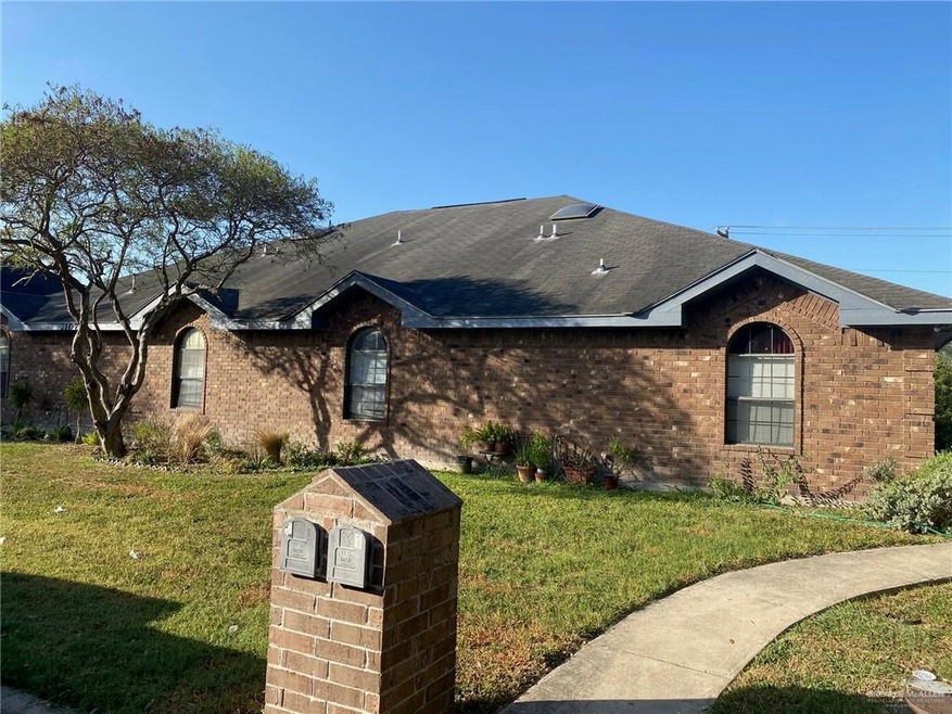 2107 Kimberly Ln, Edinburg, TX 78541 - photo 1