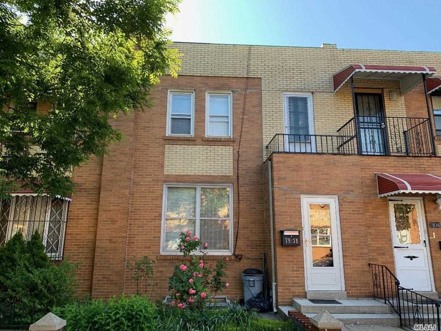 79-38 Elks Rd, Flushing, NY 11373 - photo 1