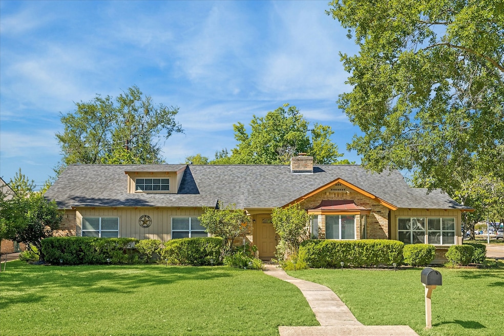 Sold • Co-Listing Agent