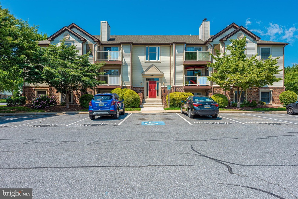 811 Stratford Way unit B, Frederick, MD 21701 - photo 1