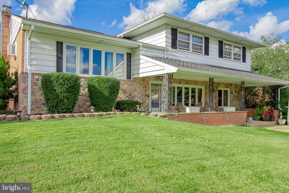 2129 Armour Dr, Wilmington, DE 19808 - photo 1