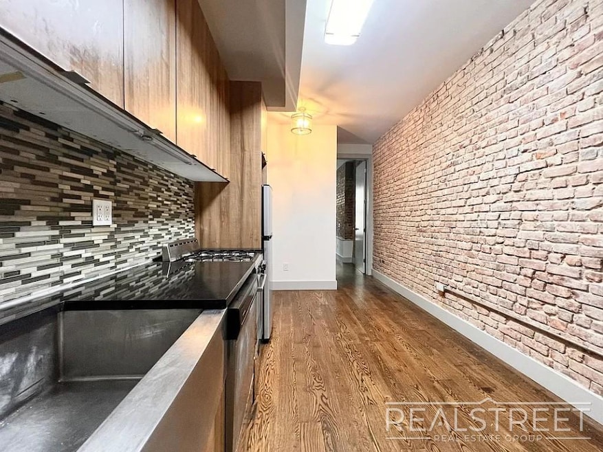 1351 Hancock St unit 1L, New York, NY 11237 - photo 1