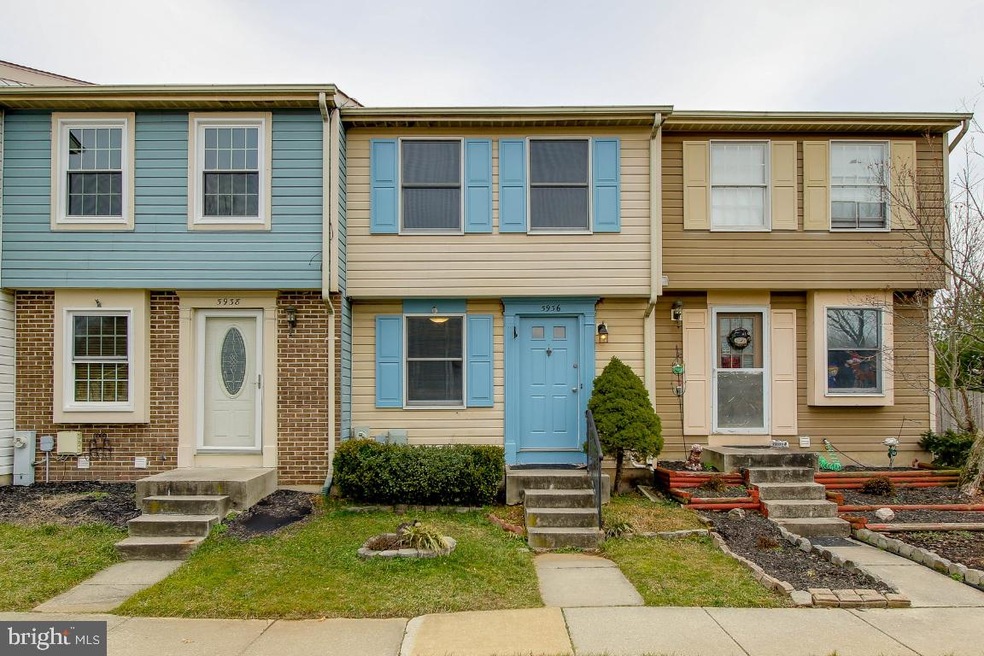 5936 Rowanberry Dr, Elkridge, MD 21075 - photo 1