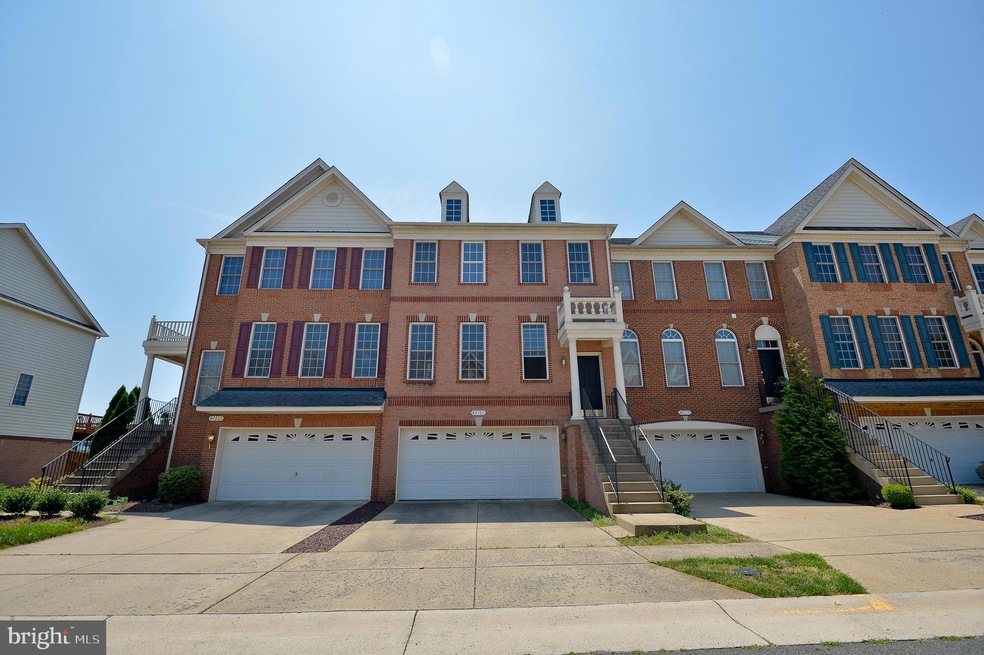 42761 Locklear Terrace, Chantilly, VA 20152 - photo 1