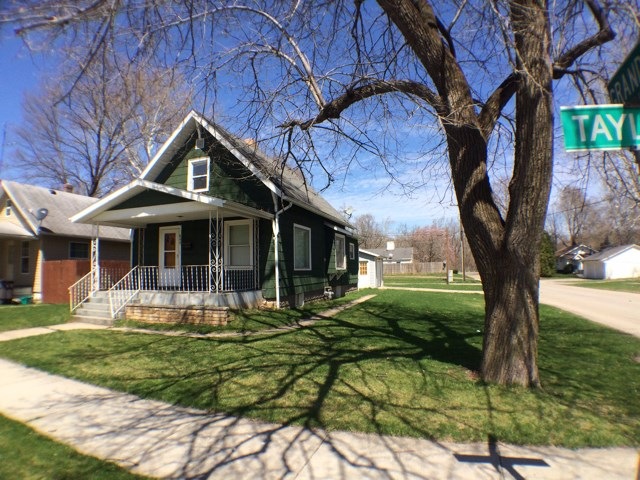 844 Taylor St, Elkhart, IN 46516 - photo 1