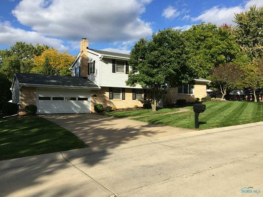 Exterior Front. Front 1