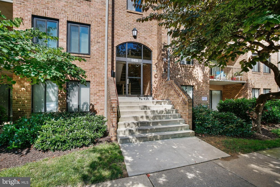 11415 Commonwealth Dr unit 302, Rockville, MD 20852 - photo 1