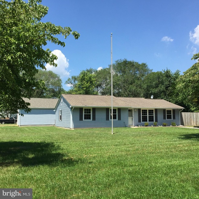 12303 Channel Ct, Newburg, MD 20664 - photo 1