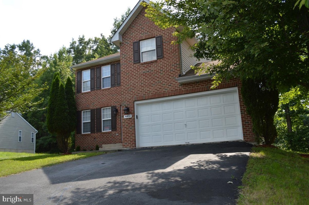 4402 Birchtree Ln, Temple Hills, MD 20748 - photo 1