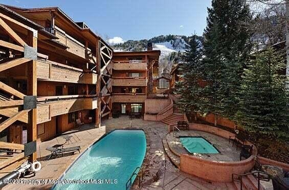 718 S Mill St unit 2, Aspen, CO 81611 - photo 1