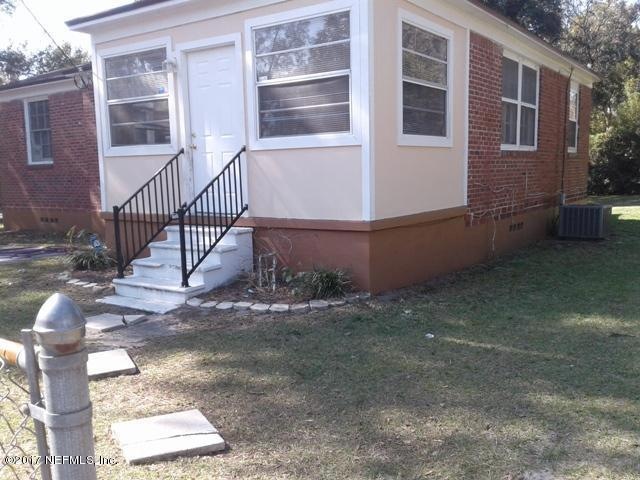 54 Beckwith St, Jacksonville, FL 32216 - photo 1