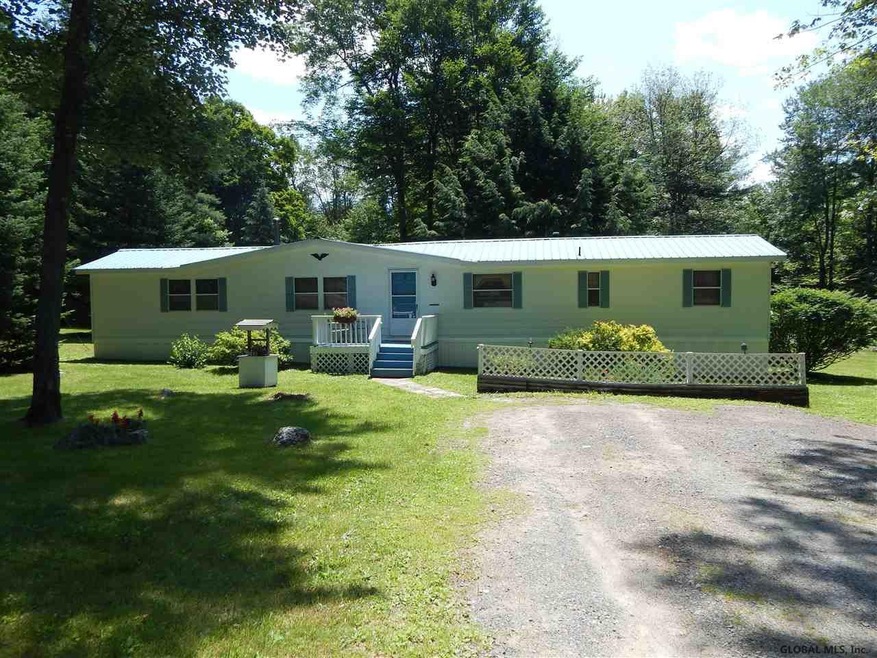 135 Sherman Rd, Middle Grove, NY 12850 - photo 1