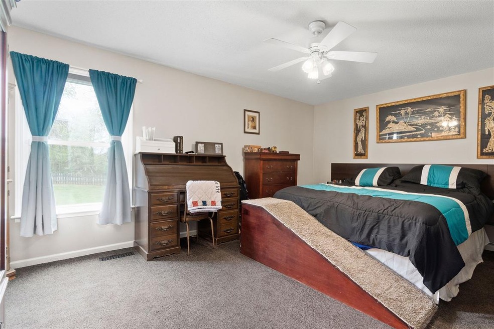 3413 E Henderson Way, Clarksville, TN 37042 - photo 1