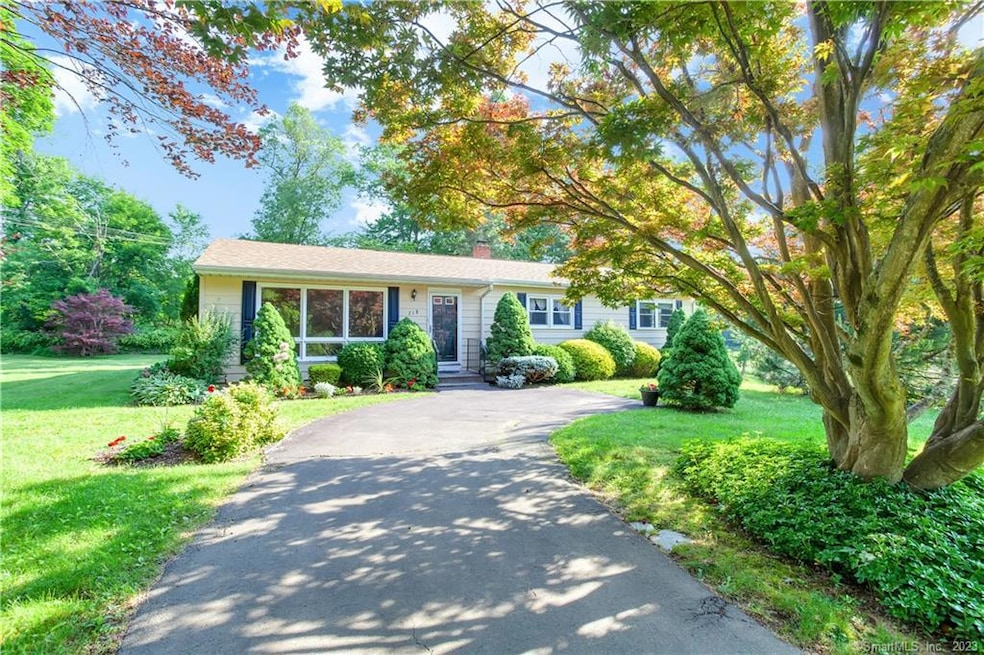 218 Academy Rd, Cheshire, CT 06410 - photo 1