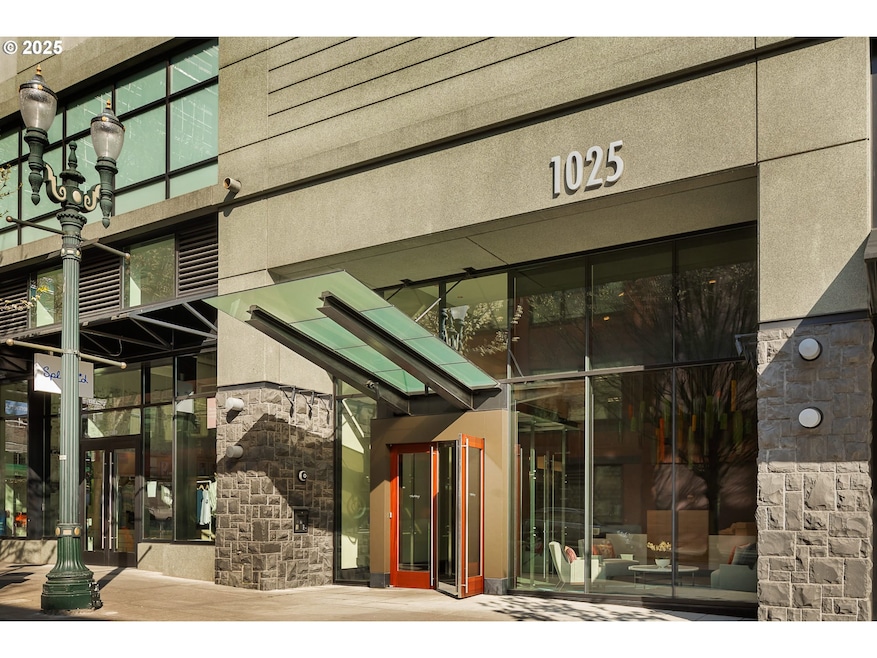 For Sale $955,000 • Co-Listing Agent