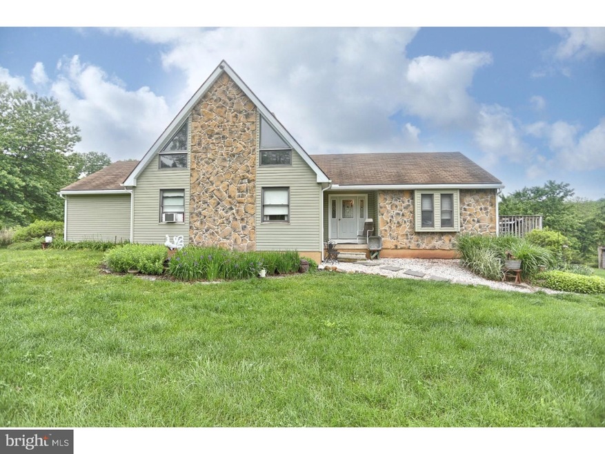 915 Zion Rd, Mohnton, PA 19540 - photo 1