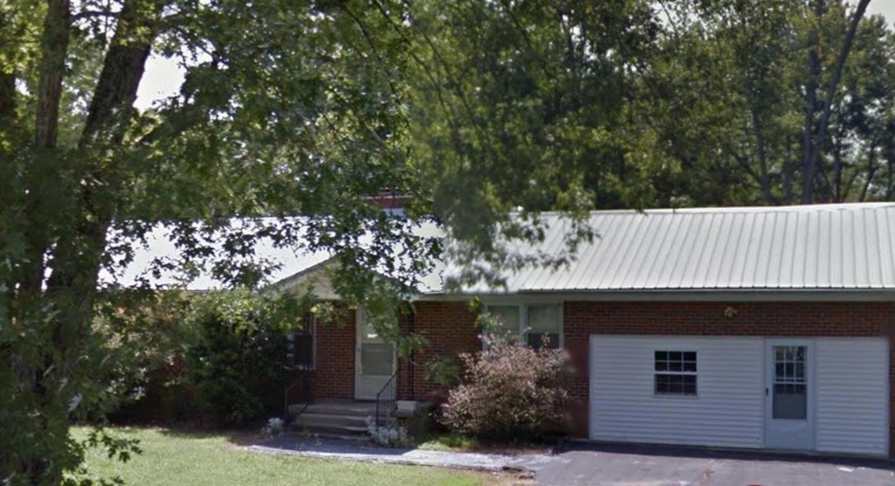 Front of House. Professional photos coming soon.