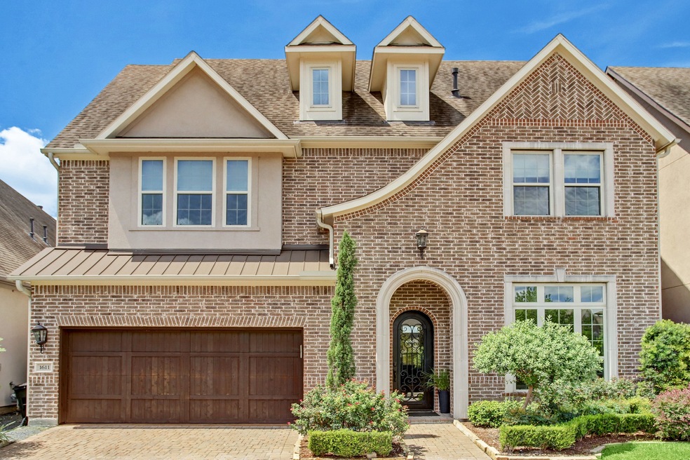 1611 Pinot Cir, Houston, TX 77055 - photo 1