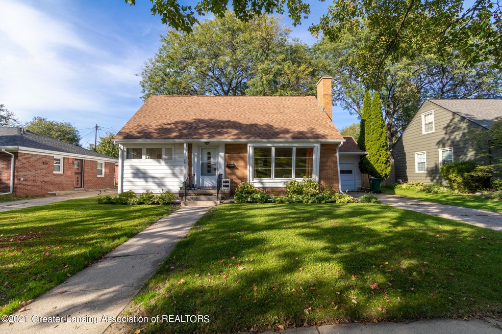 1718 Pingree St, Lansing, MI 48910 - photo 1