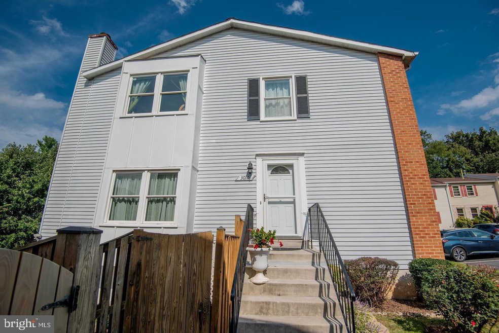3010 Hickory Grove Ct, Fairfax, VA 22031 - photo 1