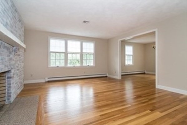 10 Everett St unit B, Wellesley, MA 02482 - photo 1