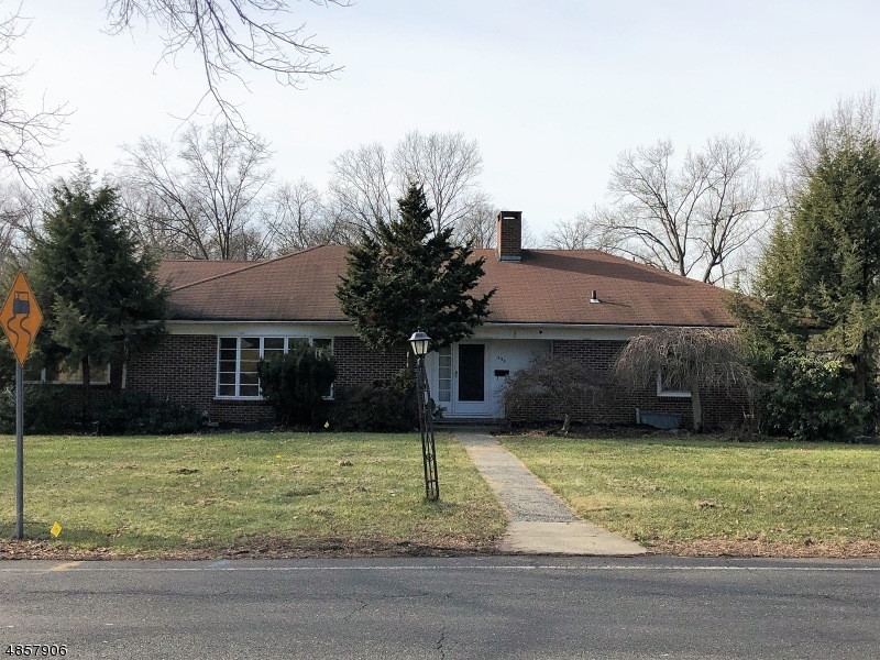 495 Middlesex Ave, Colonia, NJ 07067 - photo 1