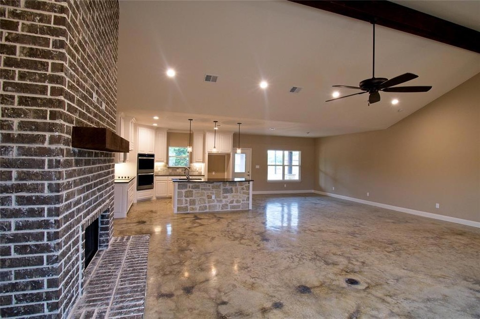 2009 Ryan Ct, Weatherford, TX 76085 - photo 1