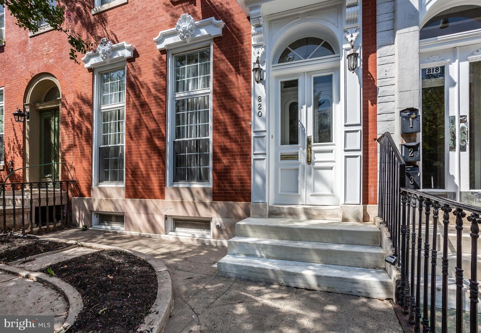 820 Hollins St, Baltimore, MD 21201 - photo 1