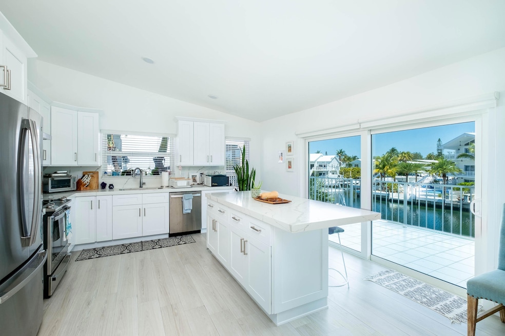 For Sale $2,222,000