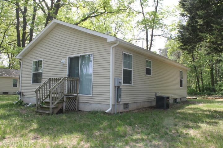 2741 Cote Dr unit 14, Wayland, MI 49348 - photo 1