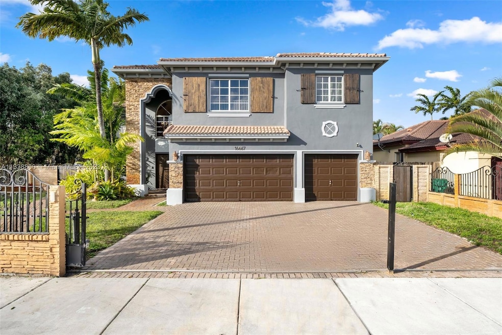 16667 SW 52nd St, Miami, FL 33185 - photo 1