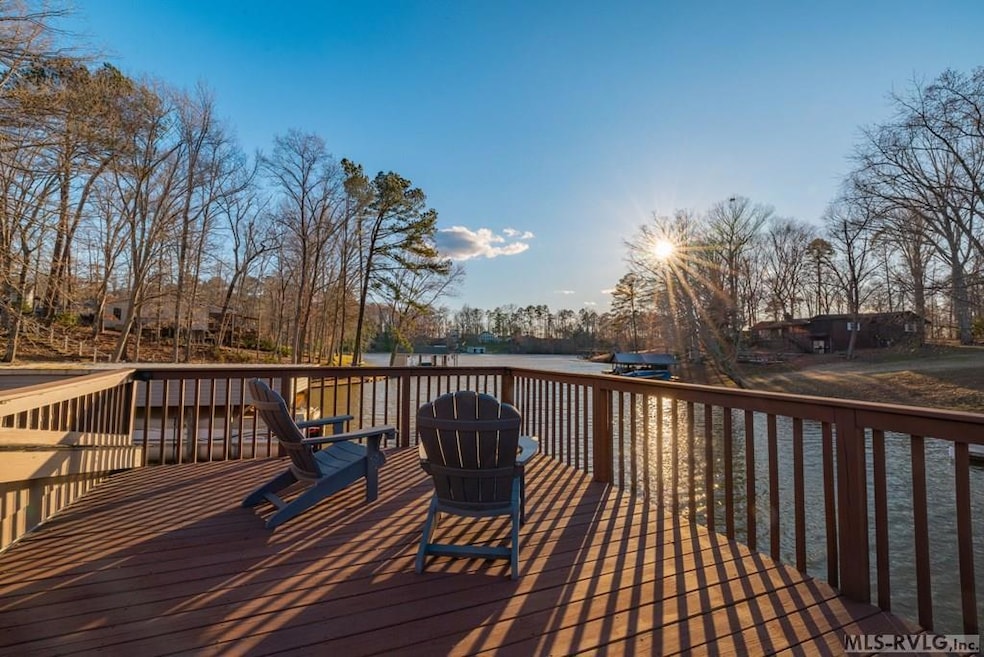 For Sale $810,000
