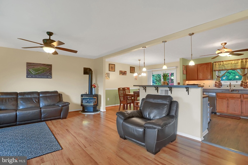 657 E Deep Run Rd, Westminster, MD 21158 - photo 1