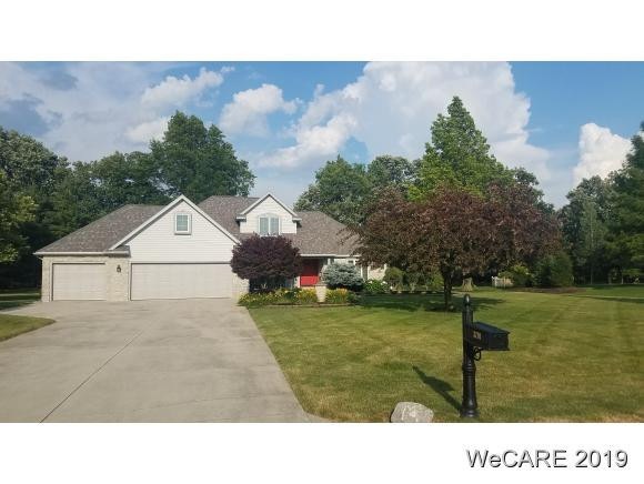 3701 Linfield Ln, Lima, OH 45806 - photo 1